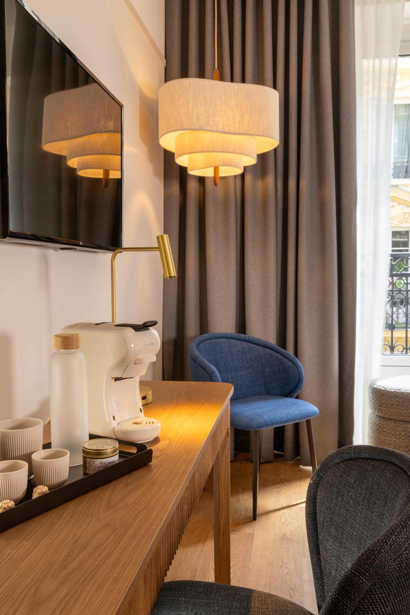 Hotel Le Cardinal باريس المظهر الخارجي الصورة